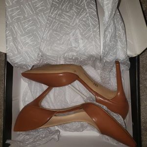 Women’s 9.5 brown heels